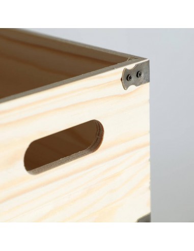 Caja de madera con asa y esquinas... Caja de madera con asa y esquinas...