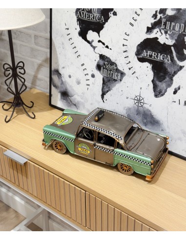 Figura decorativa taxi metal verde Bronx