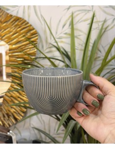 Taza cerámica líneas 380cc...