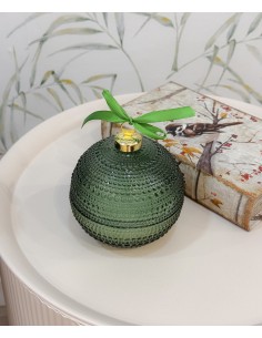 Vela en bola decorativa...