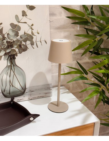 Lámpara de mesa metal beige led Uxía